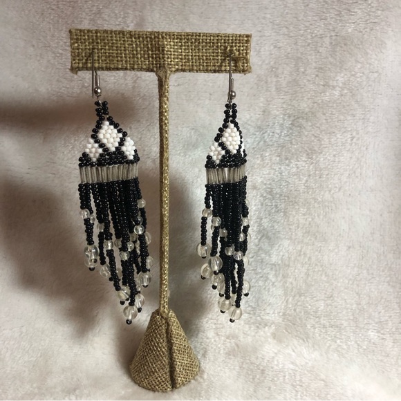 FINAL SALE- LEAVING CLOSET-NO FURTHER DISCOUNTS - Picture 2 of 6